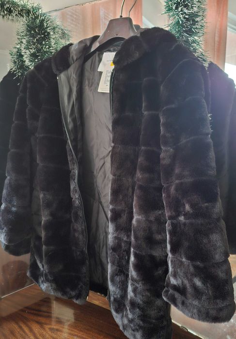 Чисто ново палто размер ХС/С