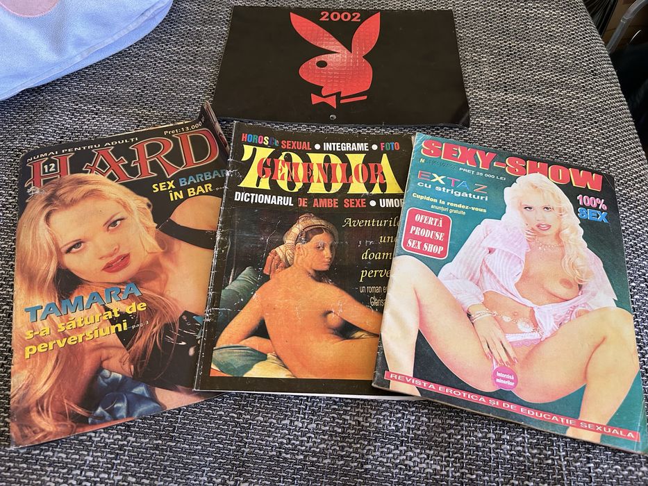 Calendar Playboy 2002 și reviste