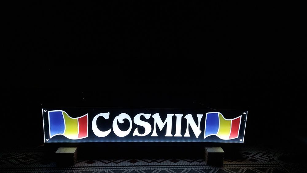 Plãcute luminoase personalizate