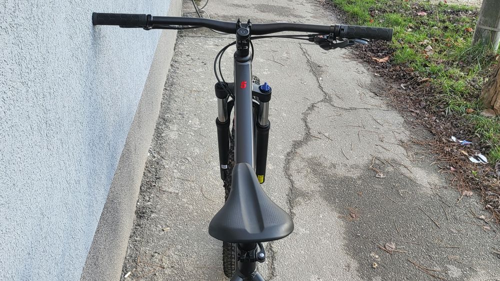 Vând mtb trek  marlin 5