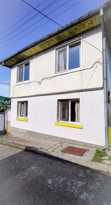 Продава се Къща в с. Калейца, Област Ловеч - 84 кв.м за 850 €/кв.м - Снимка #1