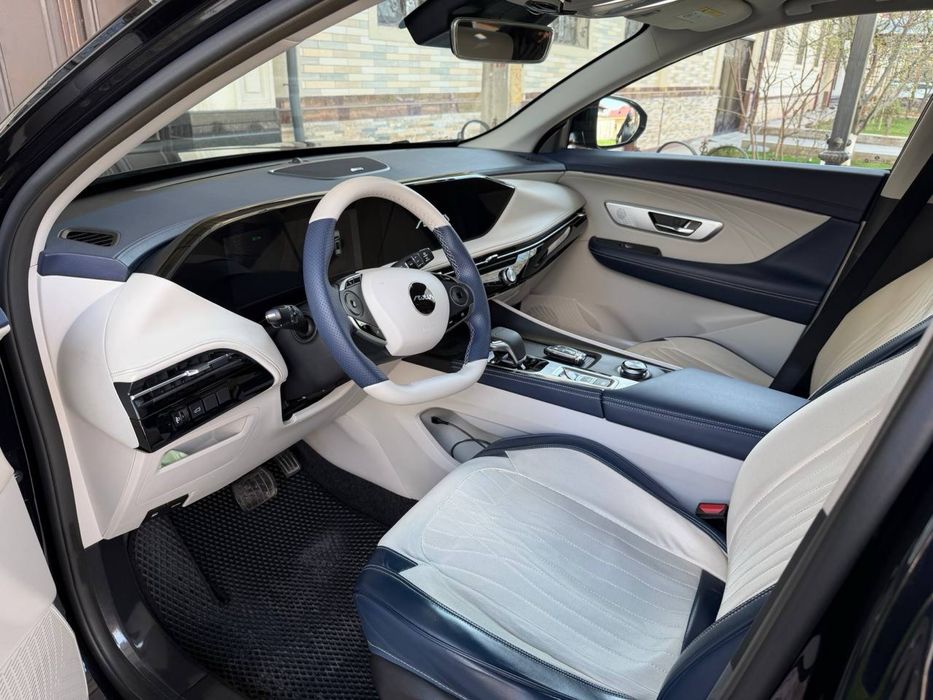 Dongfeng aelous huge