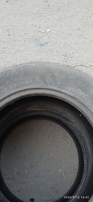 Зимние шины продам