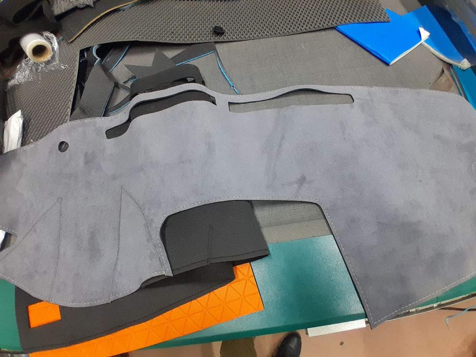 Накидка на панель алькантара