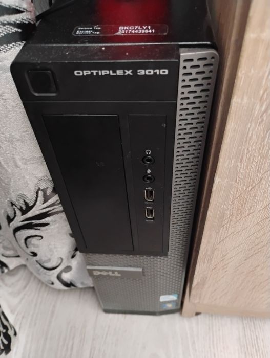 PC complet cu Windows instalat