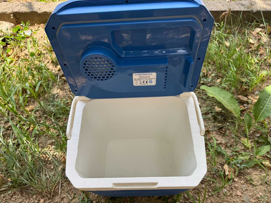 Хладилна чанта CAMPINGAZ 12V 28L
