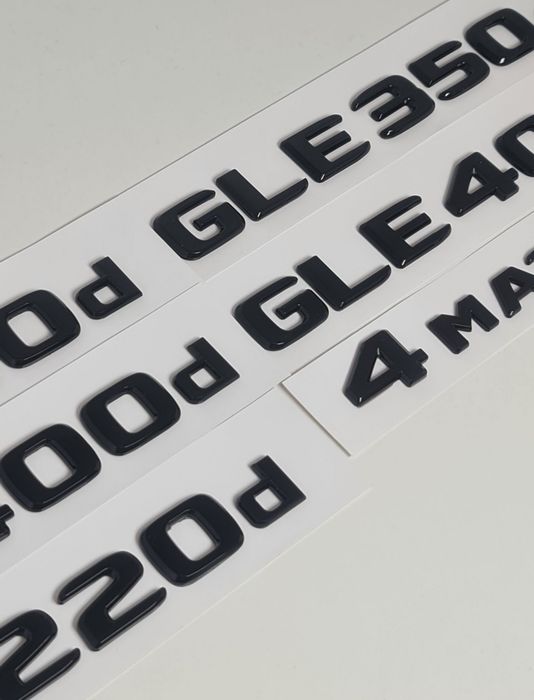 Pachet-Set-Motorizare-Spate-Haion-Mercedes+Emblema-4Matic-Crom-Negru-Lucios-C220d-E200d-E220d-GLC220d-CLS350d-CLS400d-E300d-GLE350d-GLE400d-S500-S580e