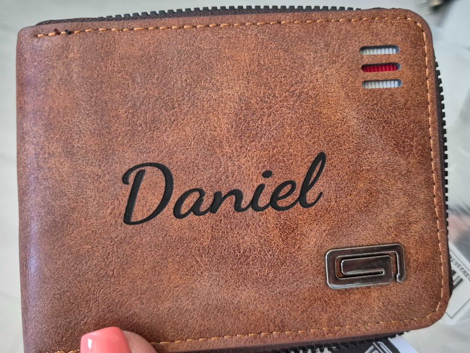 Нов Персонализиран мъжки портфейл Daniel
