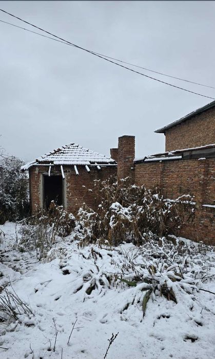 Продава се Къща в Кричим - 1210 кв.м за 39 €/кв.м - Снимка #1