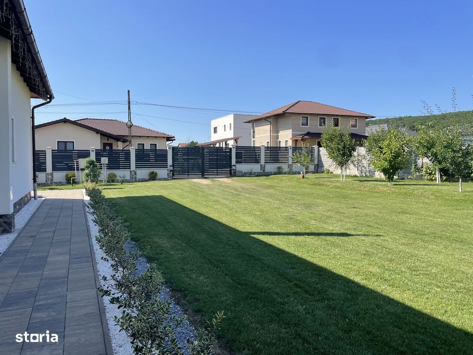 Casă de vanzare