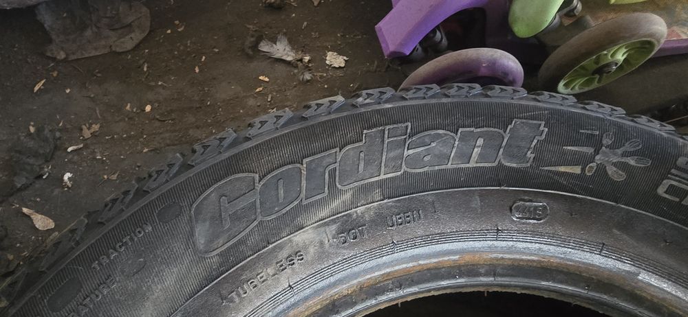 Продам шины на R15 разные