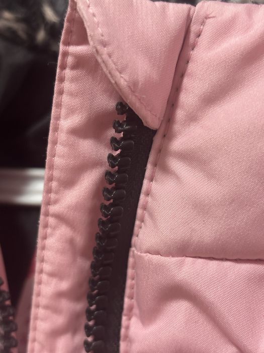 Продам зимнюю куртку для девочки