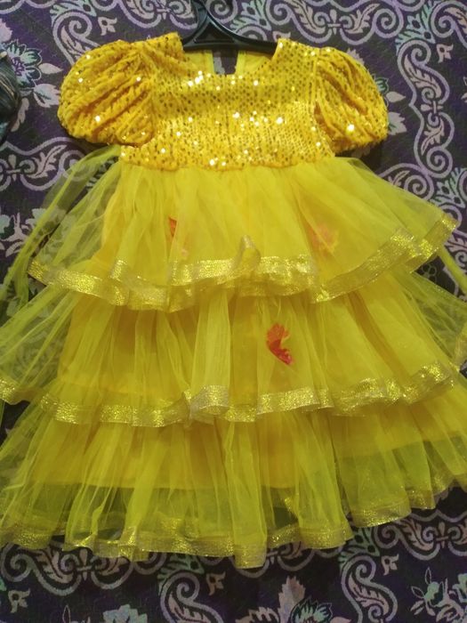 Продам платье на 9 лет