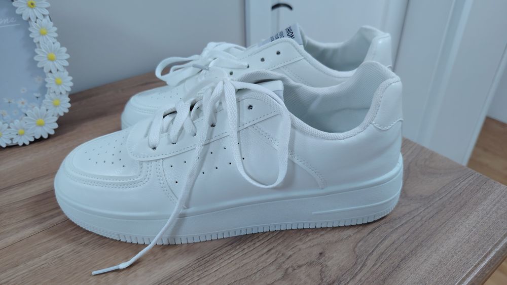 Нови кецове, дължина на стелка 27.5см