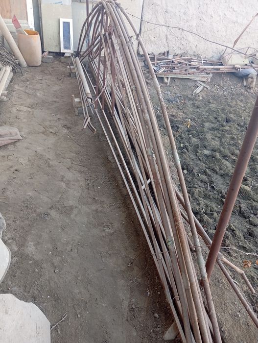 Parnik temirlarni stoykalariham bor