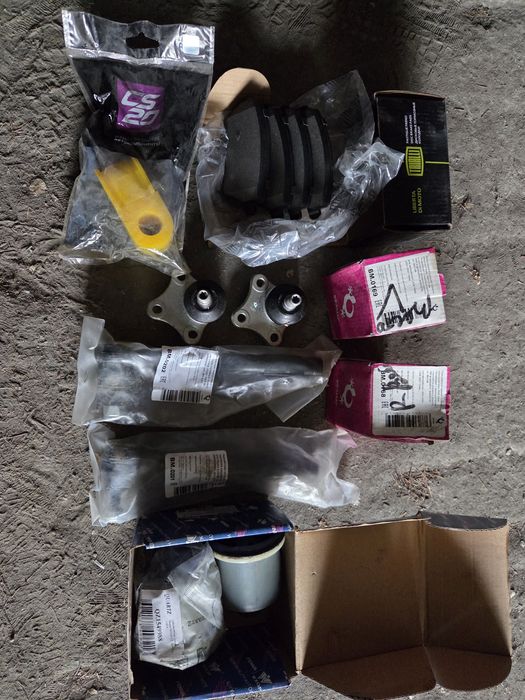 Продам запчасти Веста