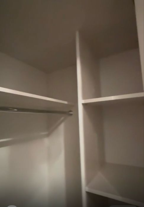 Продам гарнитур спальный