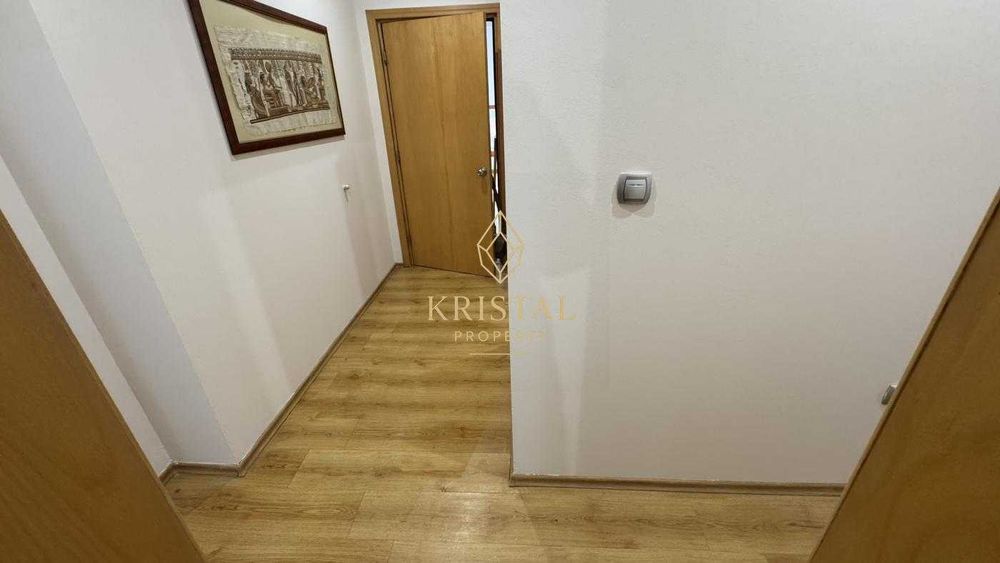 ID: 184 Продава се апартамент с две спални близо до морето в курортния град Свети Влас