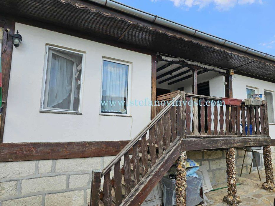 Къща в село Равна - Провадия с. Равна • OLX.bg