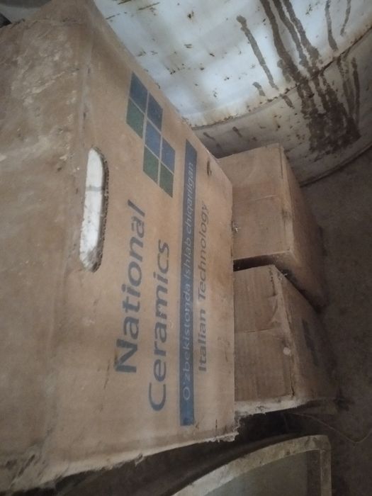 Kafel sotaman yangi ishlatilmagan ortib qogani