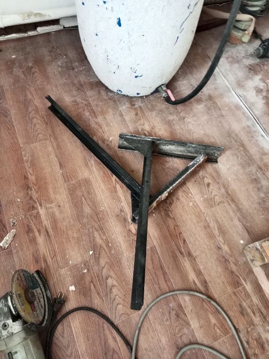 Угольник для боксерскии груша