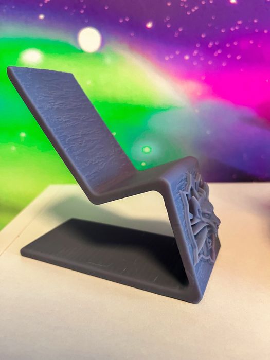 Продам фигурку геральда .