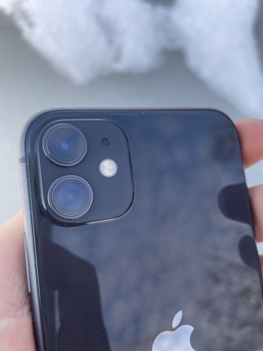 Срочно продаю 11 черный 128