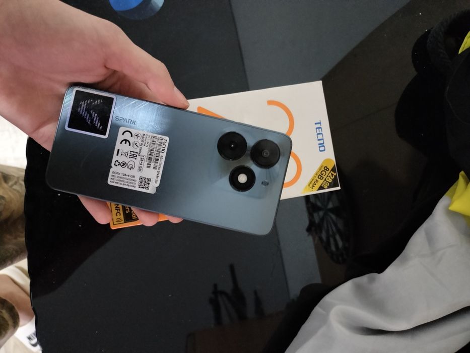 Tecno spark 20c 128gb