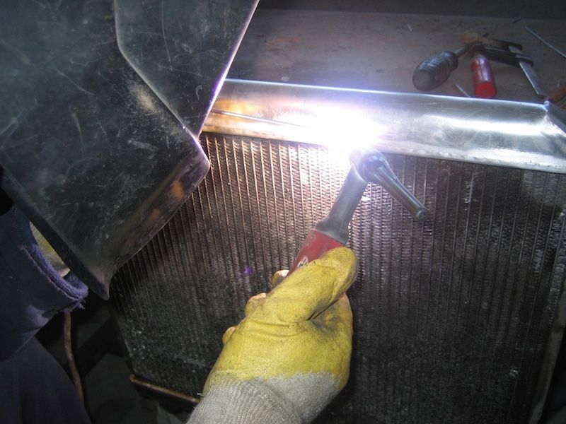 Reparatii radiatoare auto / utilaje / excavatoare / aer conditionat