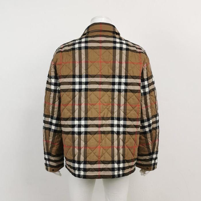 Куртка стеганная /оригинал BURBERRY