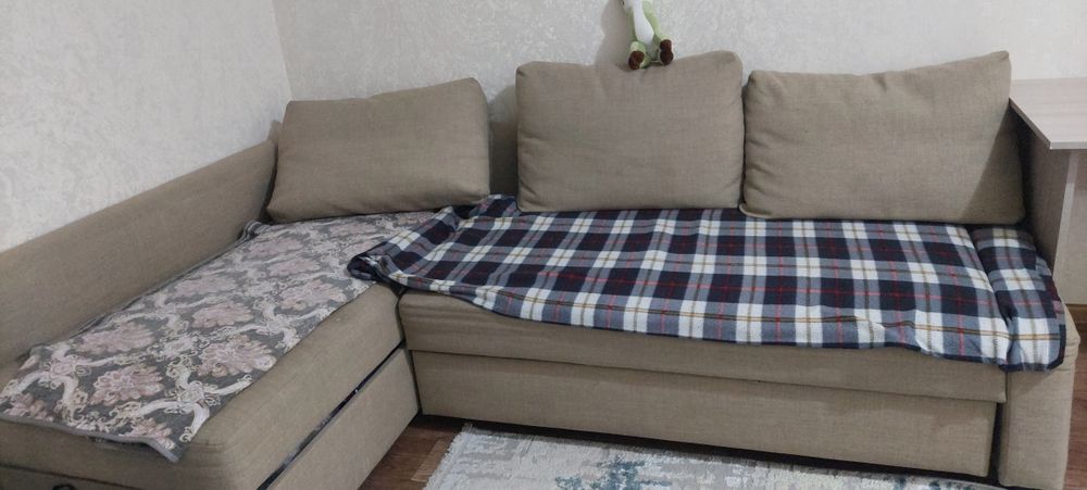 Продам диван 15000