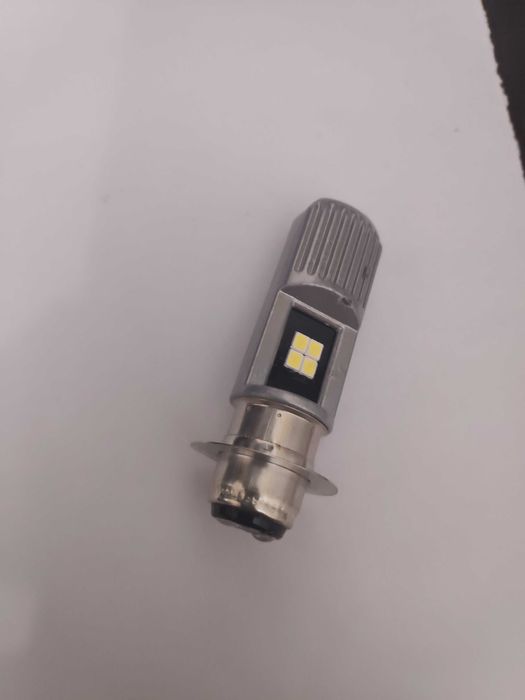 LED крушка за мотоциклет P15D