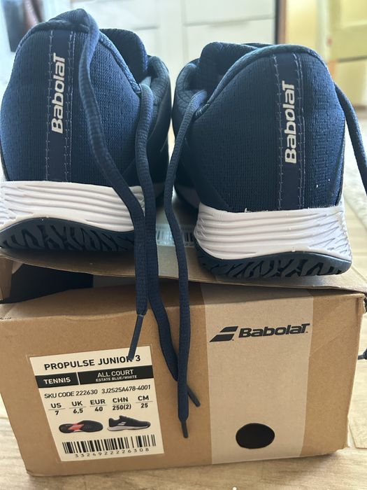 Тенис обувки Babolat Propulse Junior 3, размер 40, отговарят на 39