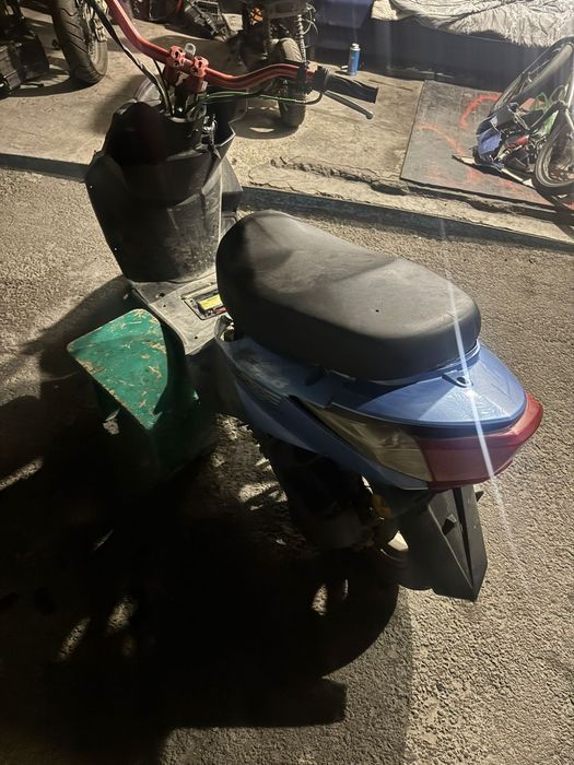 Продам мопед м8.