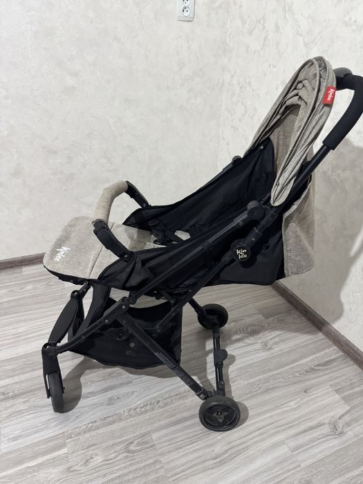 Коляска сатылады, жеңіл.