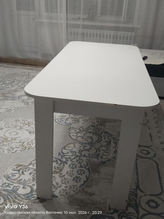 Продам стол, размер 150х80.