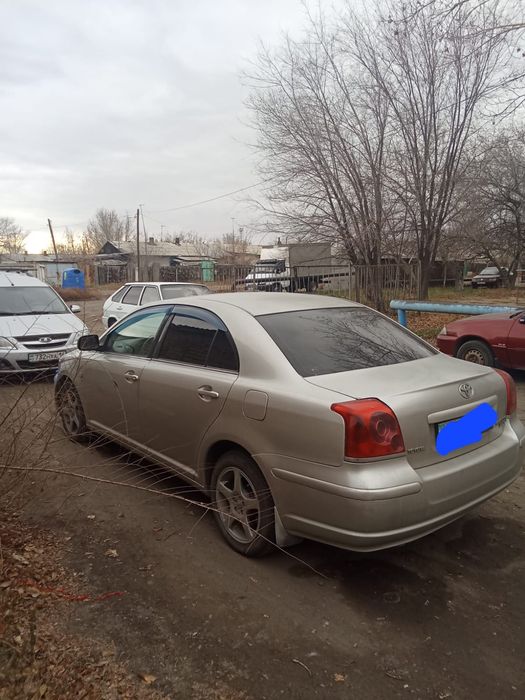 Продам тайота авенсис