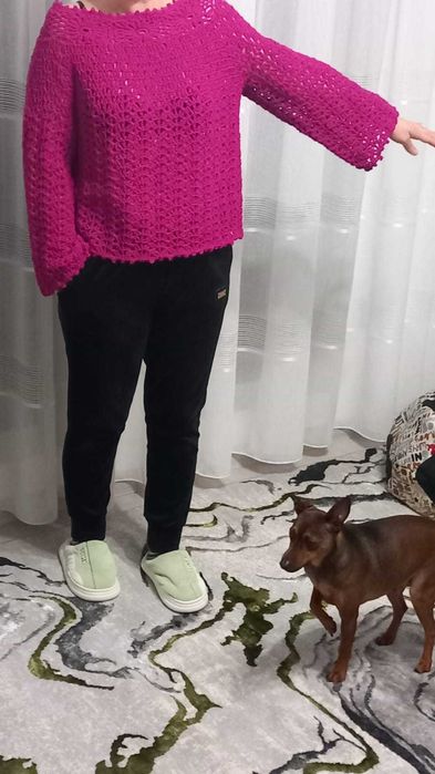 Bluza croșetată manual