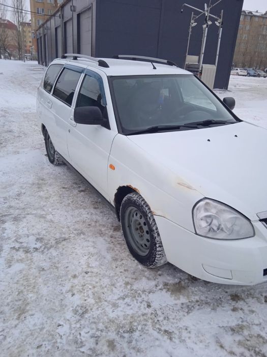 Продам машину Лада приора универсал