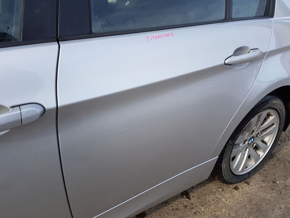 Usa / Portiera Spate Stanga BMW Seria 3 E90 2004 - 2011 Cod Culoare 354/7 Titansilber Metallic