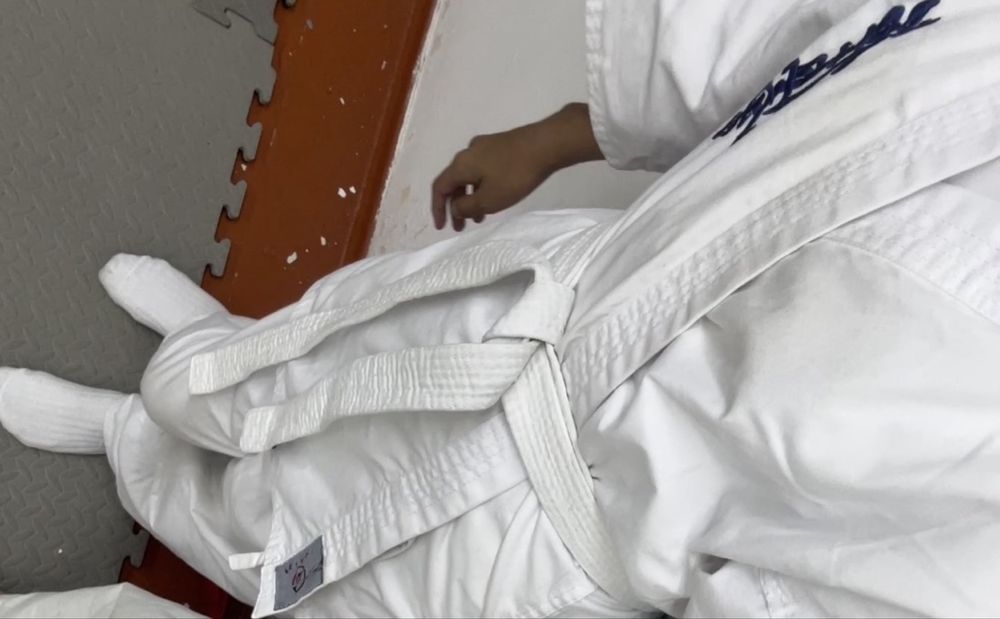 Кимоно и накладки для каратэ Б/У