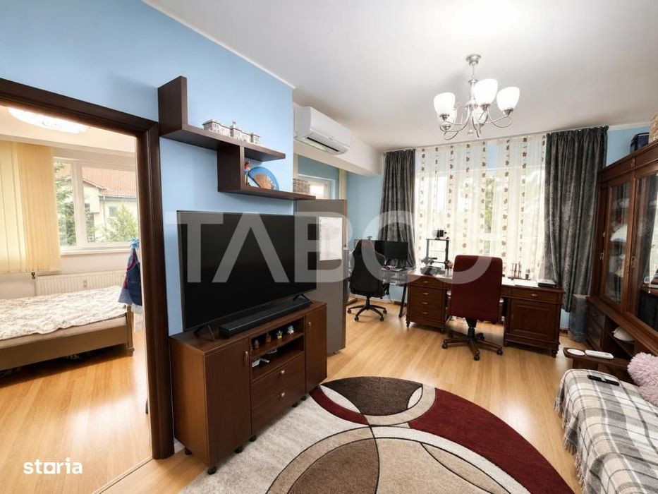 Apartament cu 2 camere in zona Centru mobilat si utilat in bloc nou — fotografia 1