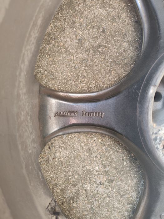 Продавам джанти 16" 4х114.3 централен отвор 70мм