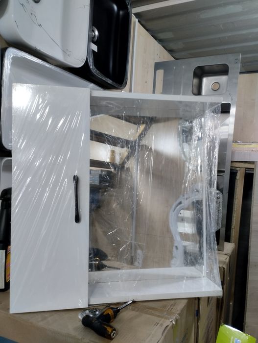 Зеркало в наличии