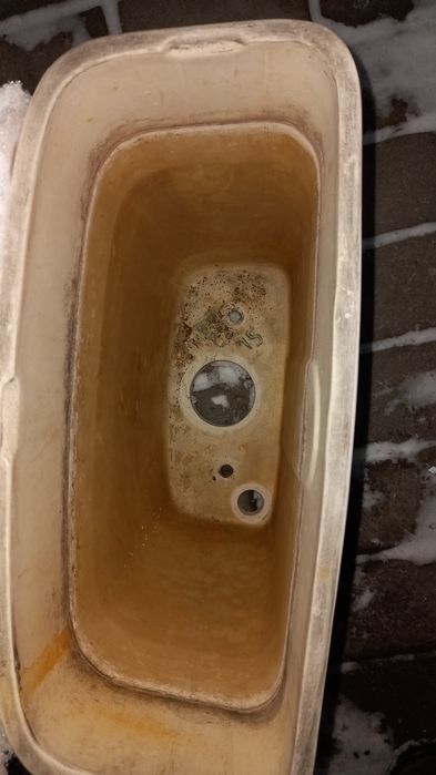 Бачок унитаза бу