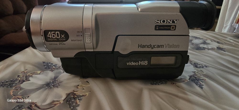 SONY Видеокамера CCD-TRV108E PAL