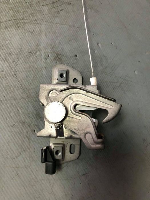 broasca iala capota volvo v50 s40