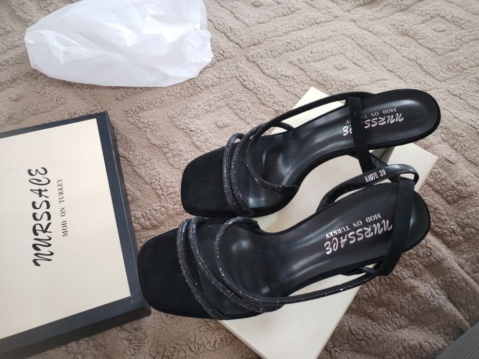 Продам Туфли 39 размер