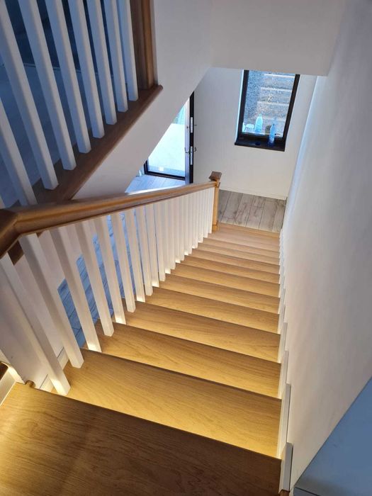 Scări din lemn calitate premium