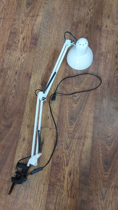 Veioză albă, reglabilă pentru manichiură/birou , nouă